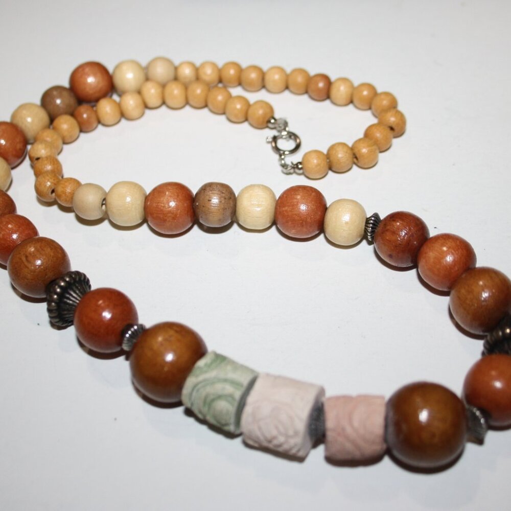 🌰✨ Vintage Wooden Beaded Statement Necklace · 24" ✨